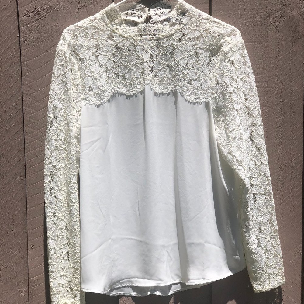 White Large blouse with Lace Sleeves NWOT